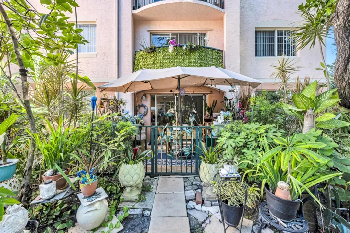 2119 SE 10TH AVE-5