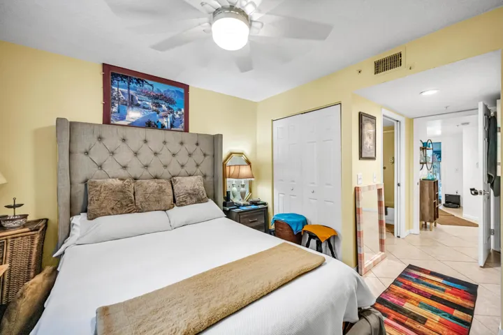 2119 SE 10TH AVE-22