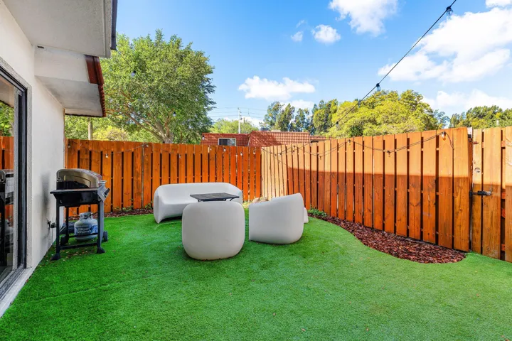 Privacy fence