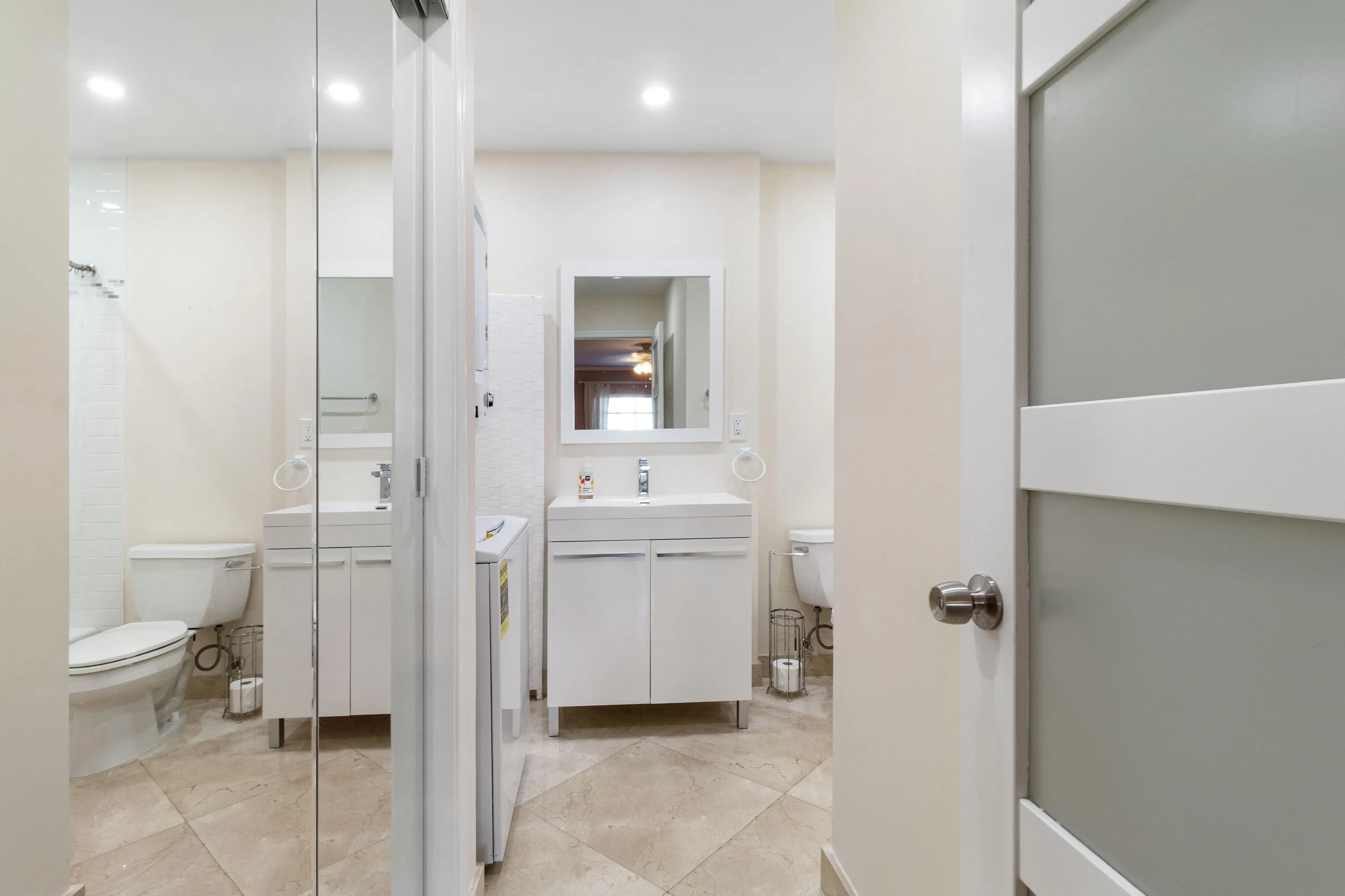6447_BAY_CLUB_DR_APT_2 Master Bathroo