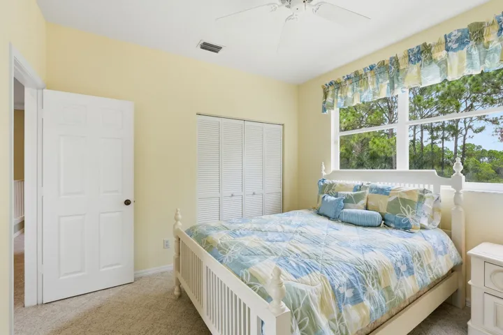 20-web-or-mls-6483_SE_Wild_Olive_Lane_02