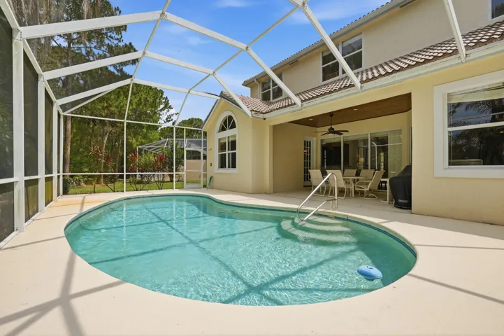 48-web-or-mls-6483_SE_Wild_Olive_Lane_04