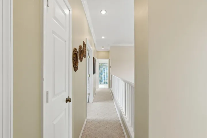 24-web-or-mls-6483_SE_Wild_Olive_Lane_02