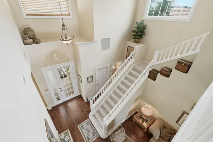 25-web-or-mls-6483_SE_Wild_Olive_Lane_02