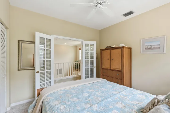 18-web-or-mls-6483_SE_Wild_Olive_Lane_01