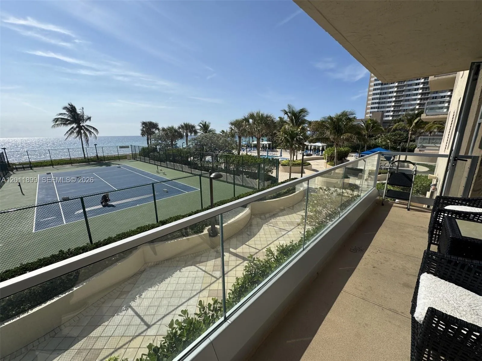 Direct Ocean Front! "Tennis Heaven!"