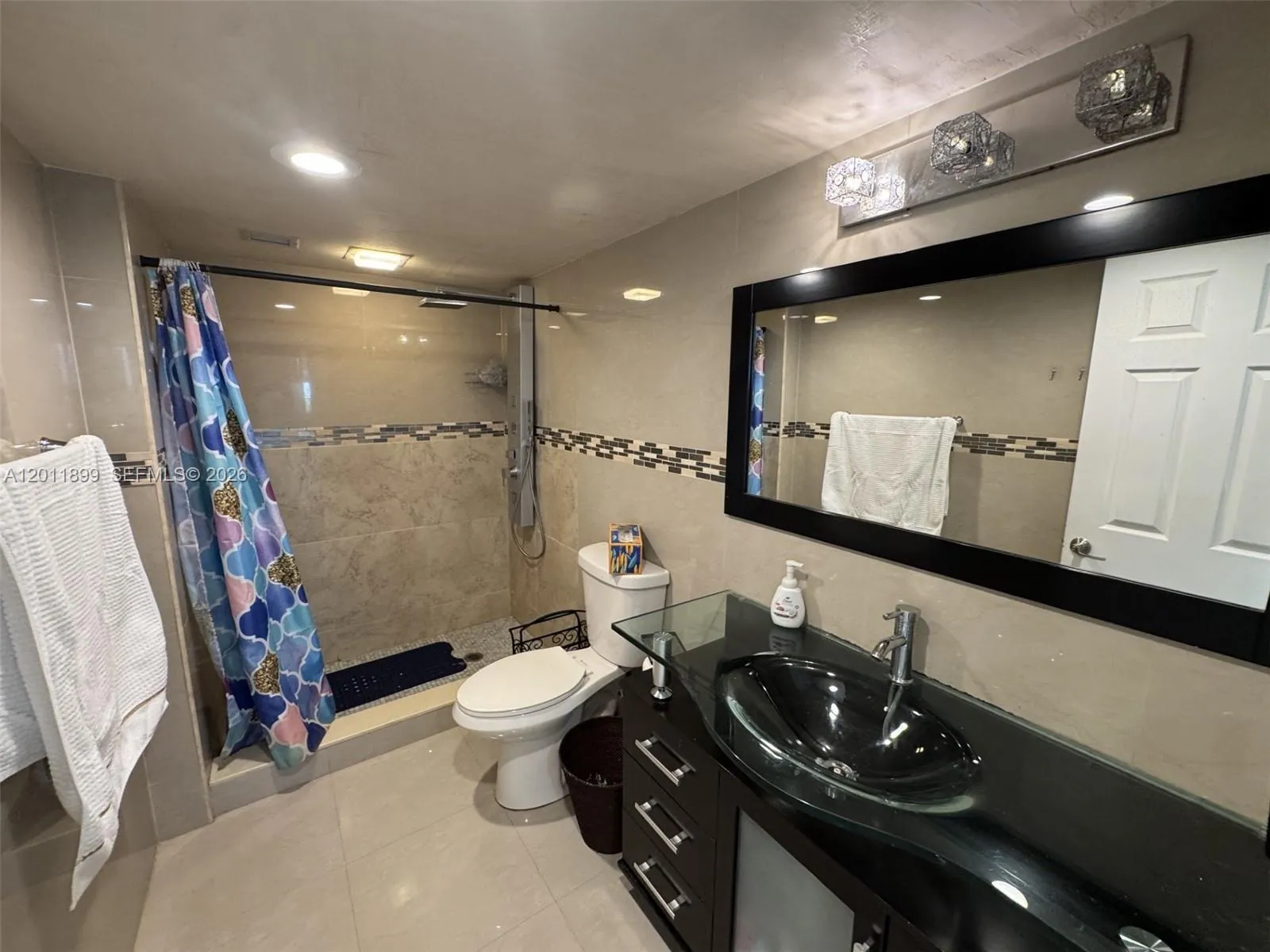 2nd Full Bathroom