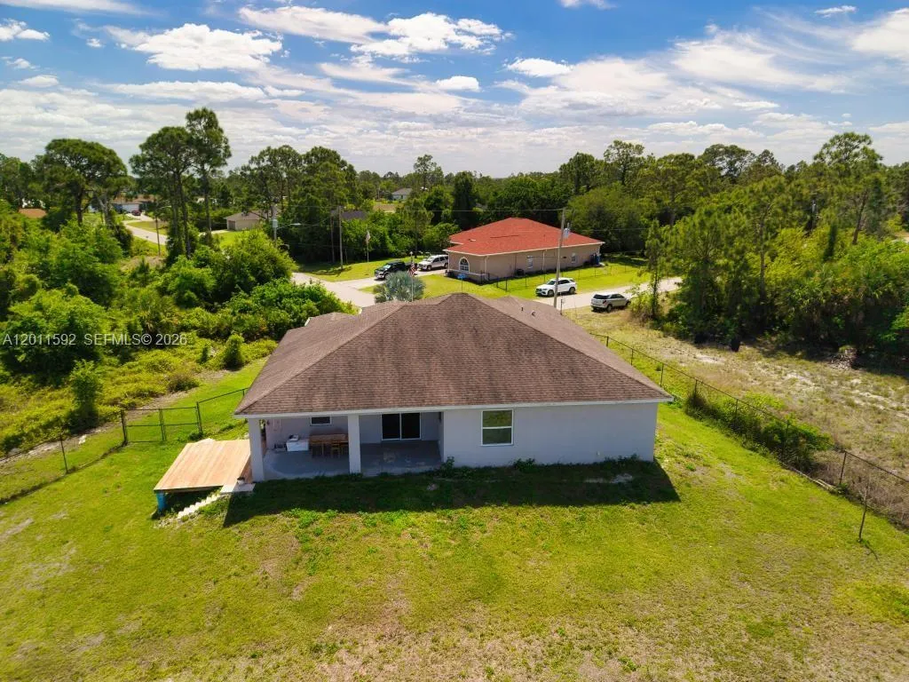 Property photo 28