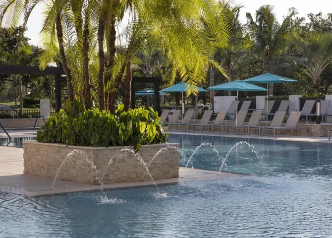 pool with fountains