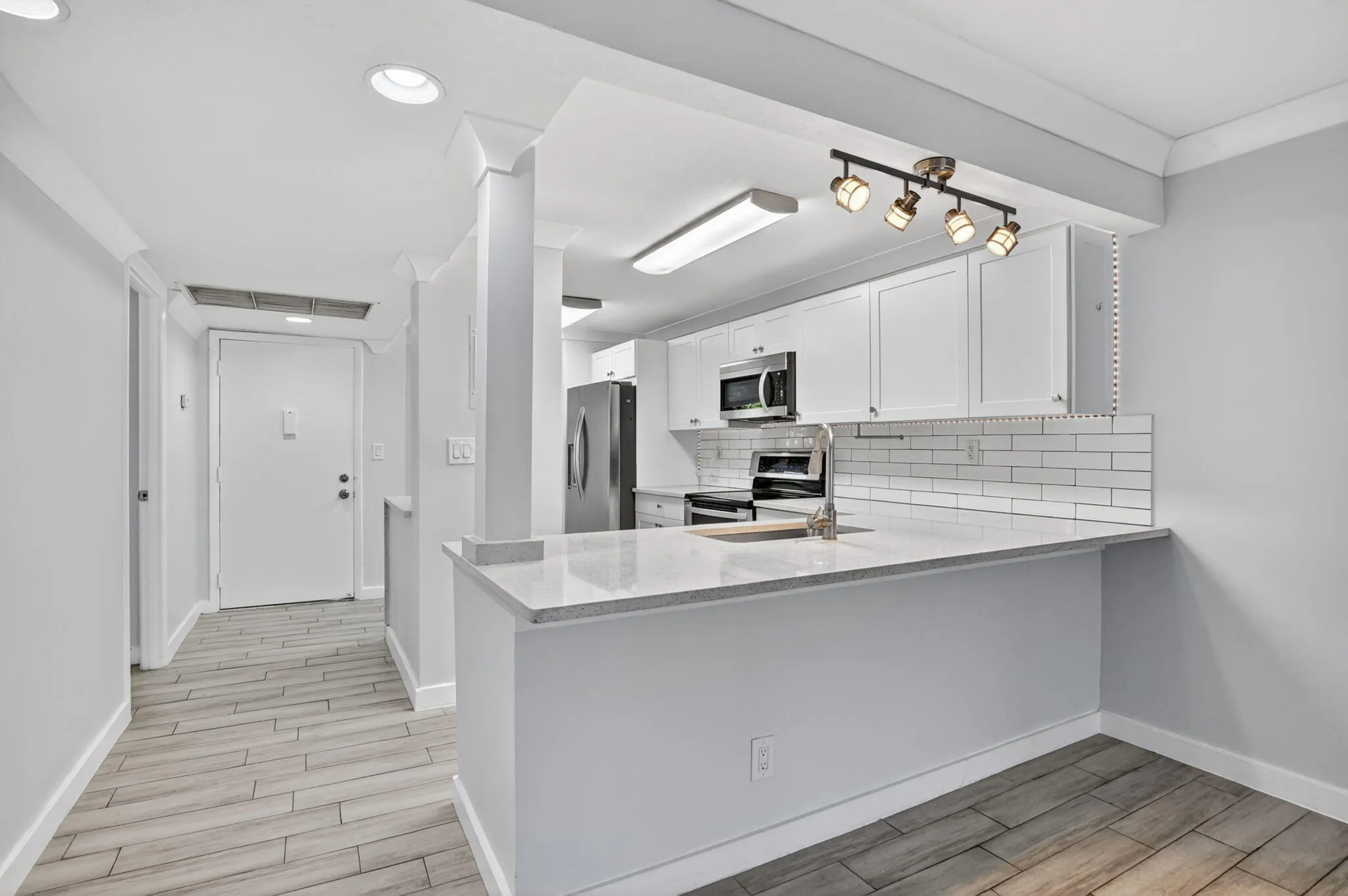 kitchen full view