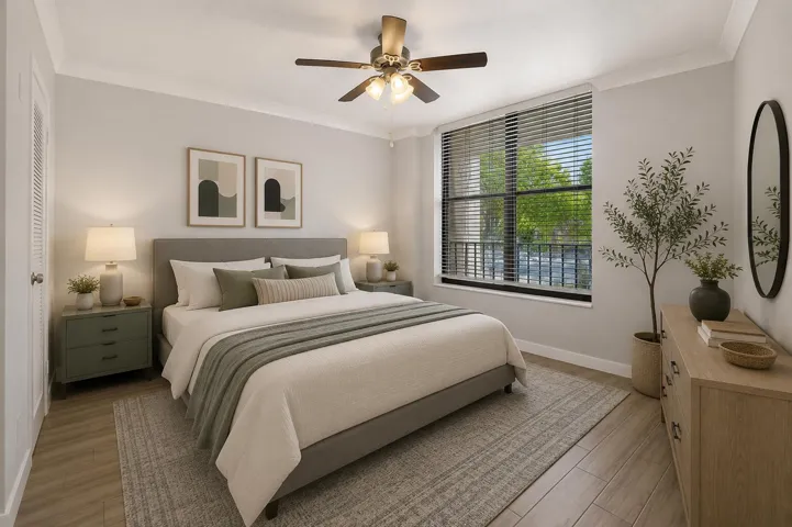 Secondary bedroom