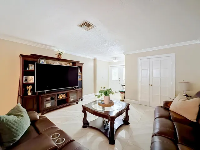 3119 Indian Trail-28