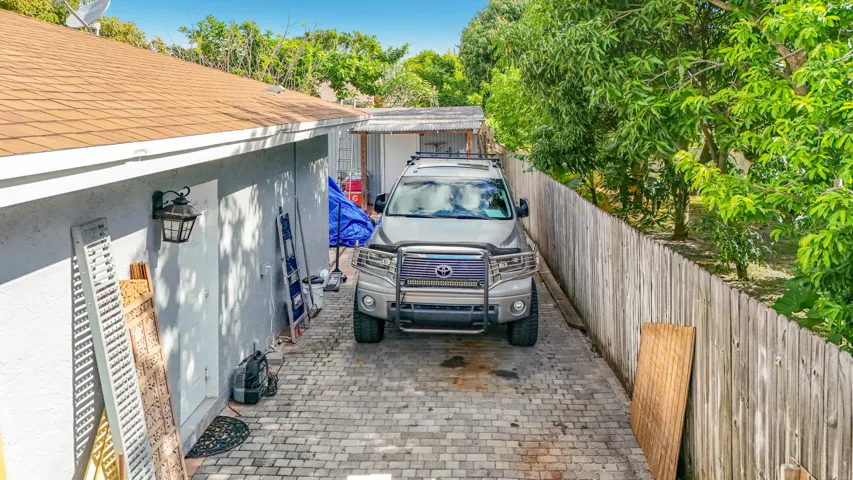 3119 Indian Trail-119