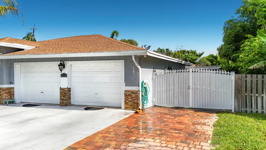 3119 Indian Trail-16