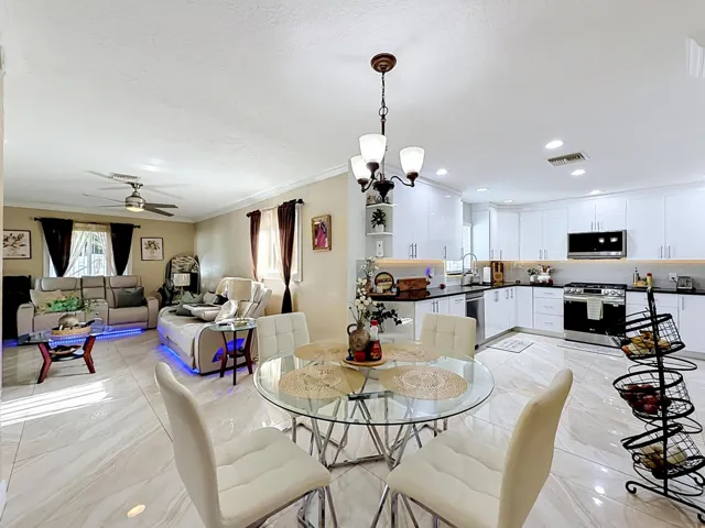 3119 Indian Trail-46
