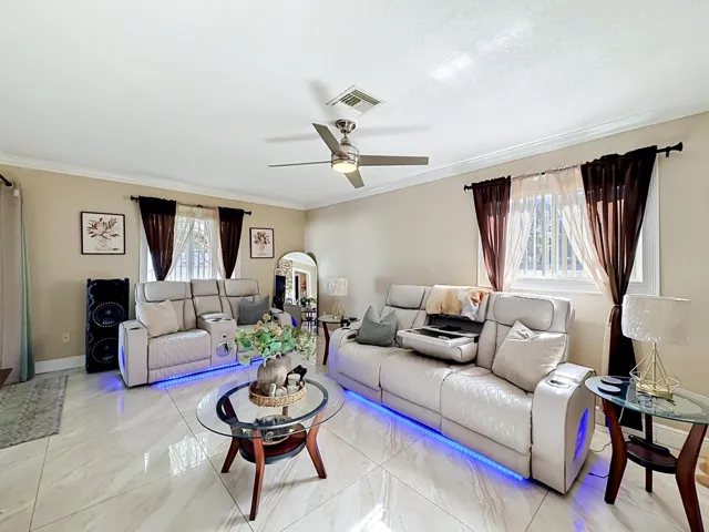 3119 Indian Trail-37