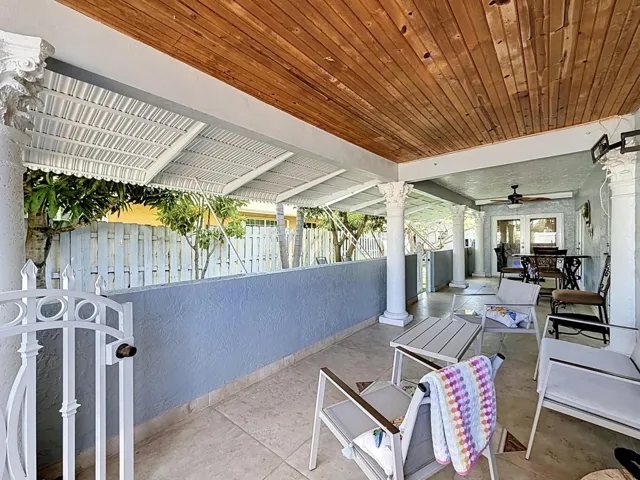 3119 Indian Trail-100