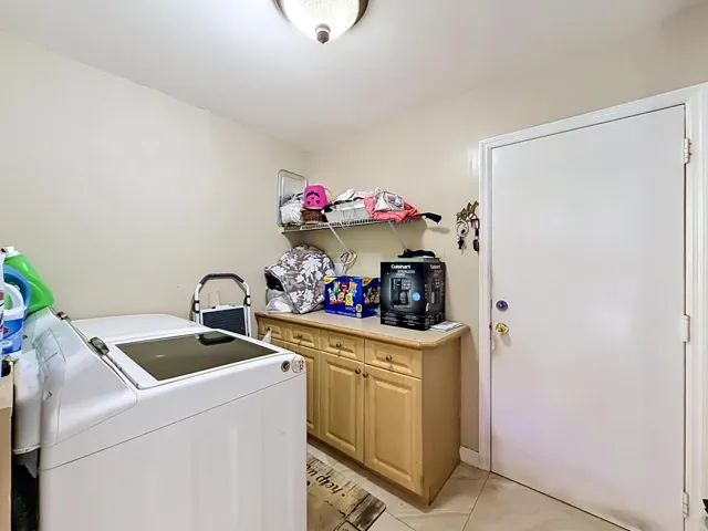 3119 Indian Trail-84