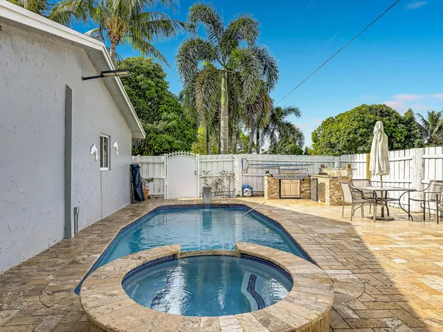 3119 Indian Trail-92