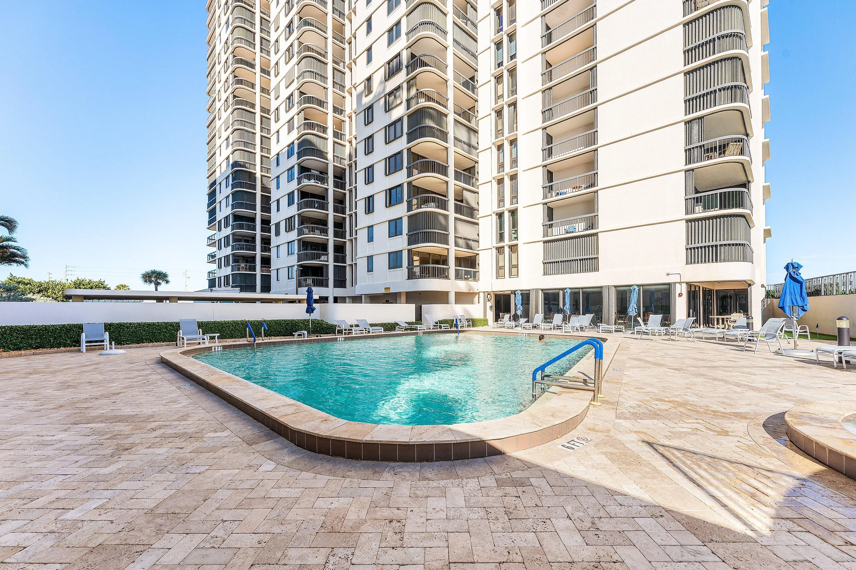 043-5380NorthOceanDrive-RivieraBeach-FL-