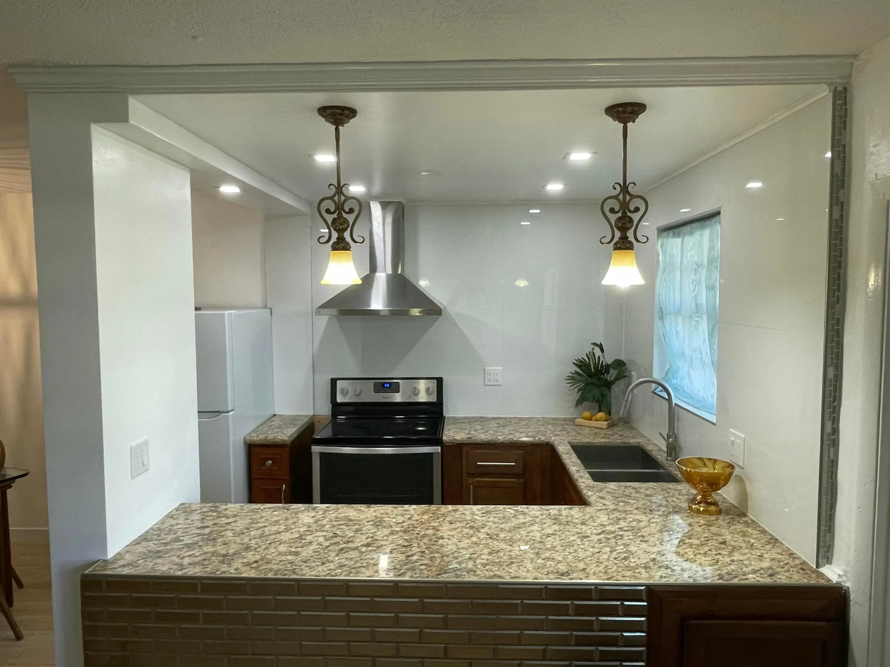 granite and high gloss porcelain