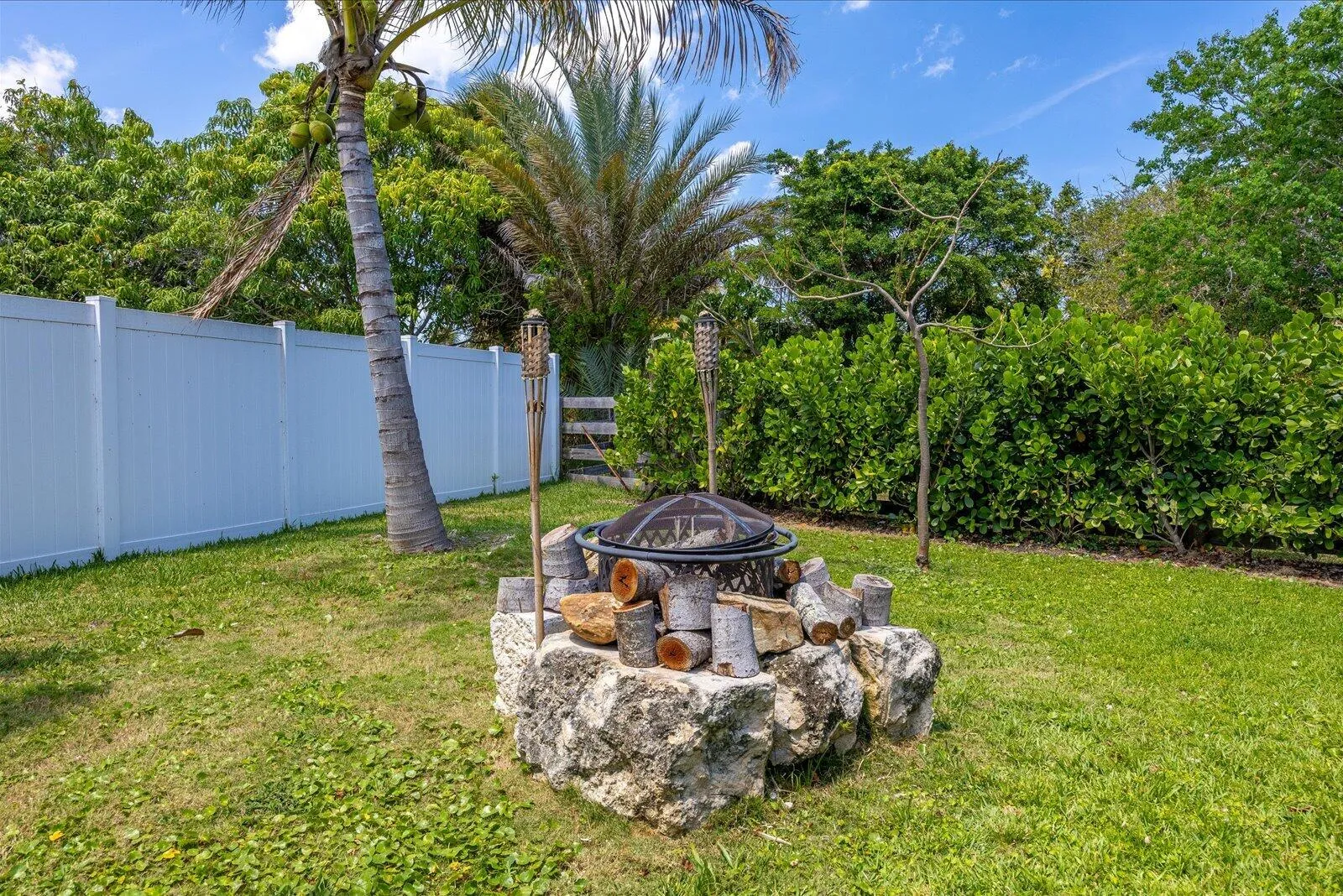 Property photo 32