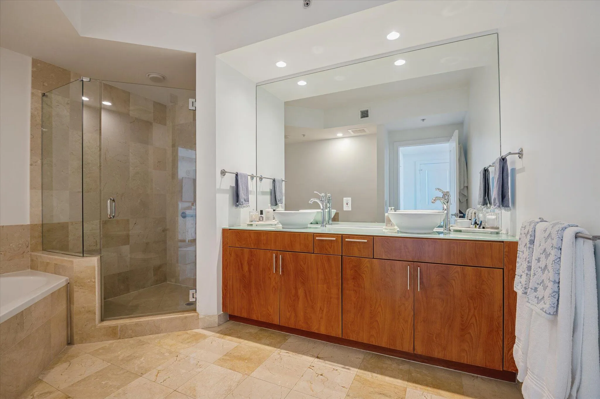 15-Giacobbi-315 NE 3rd Ave #2108-8