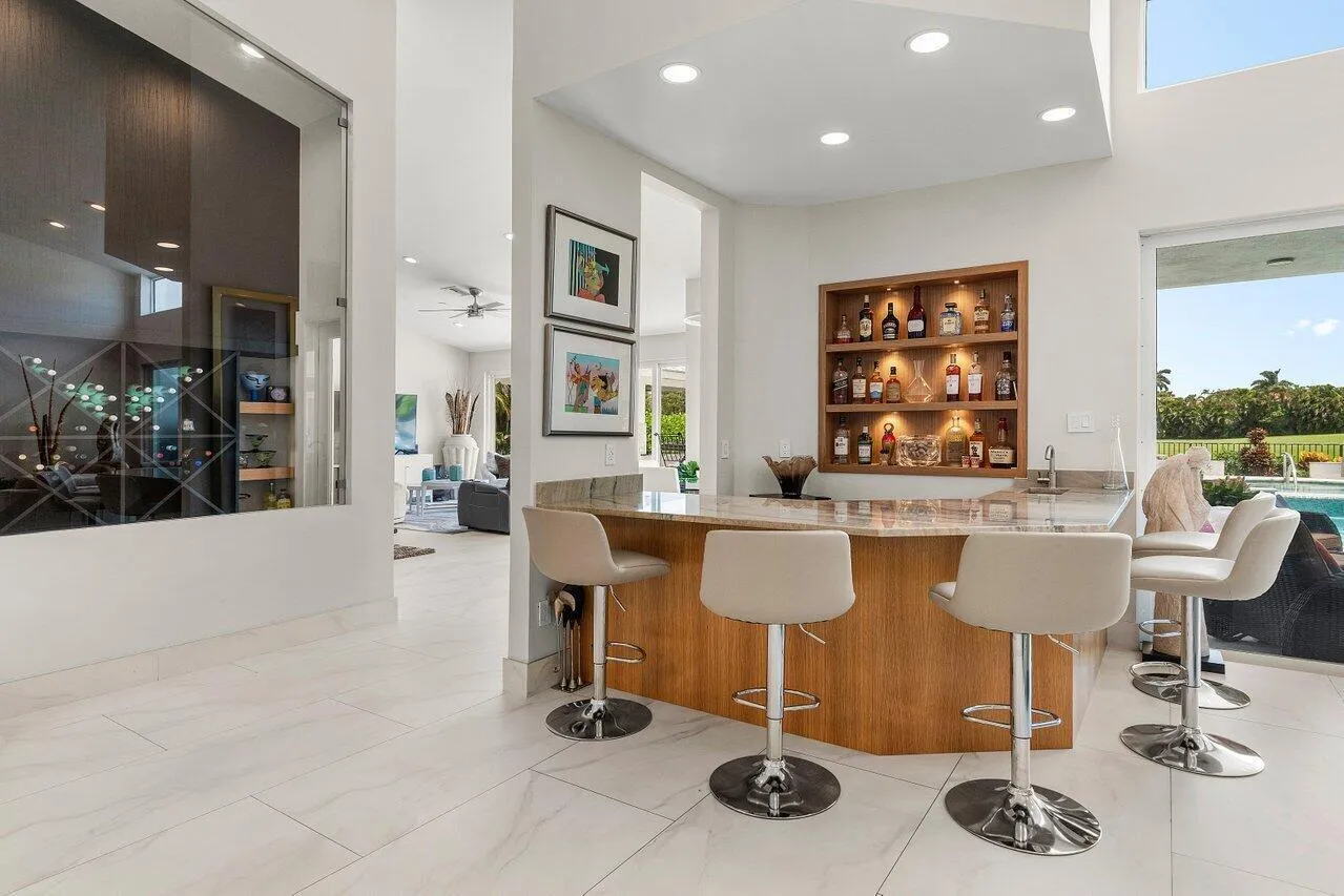 Wet bar