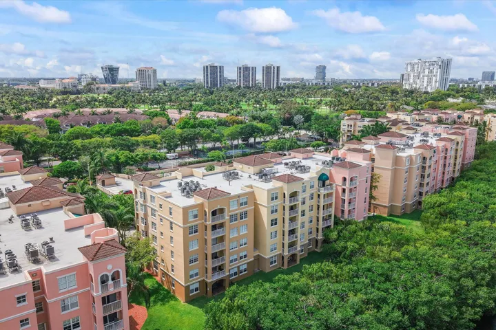31-19601 E Country Club Dr Unit 505_031