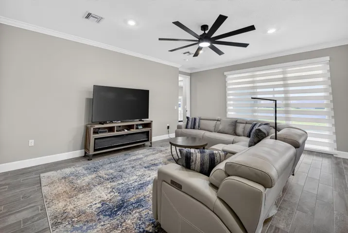 24-web-or-mls-3A5A7924