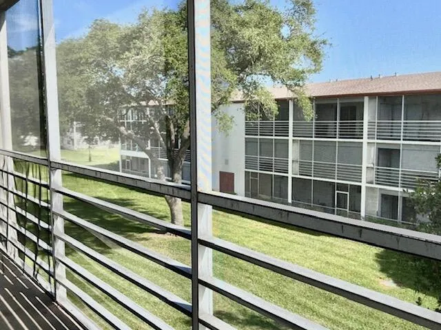 Screened Patio