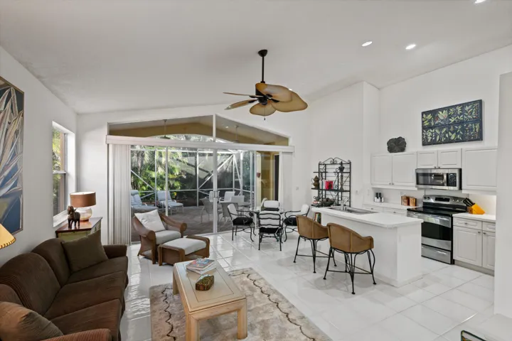 Family Area & Kitchen