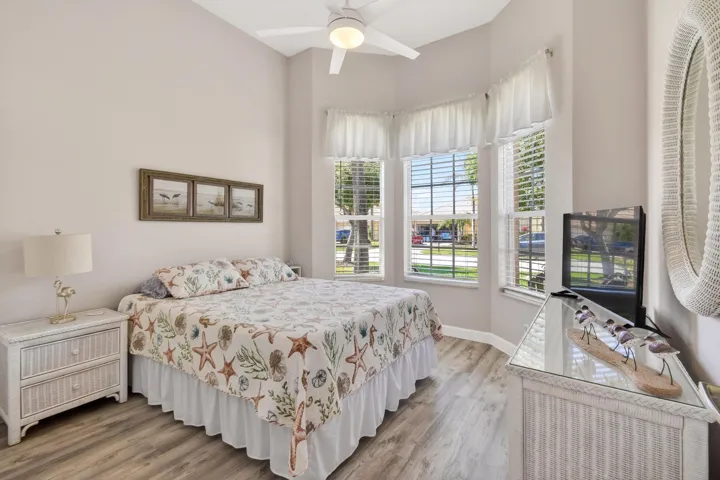 332NWStratfordLn(43)