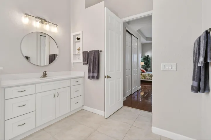 332NWStratfordLn(39)
