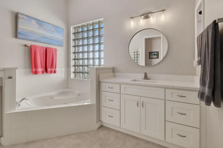 332NWStratfordLn(41)