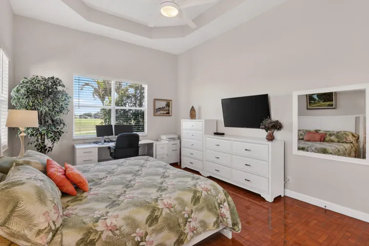 332NWStratfordLn(34)