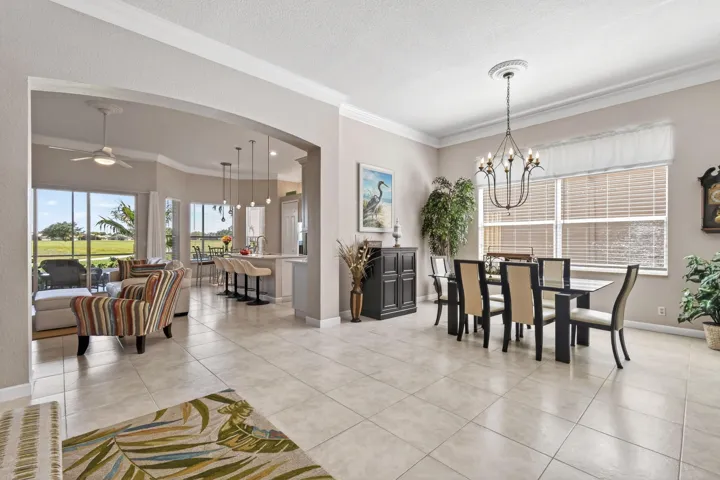 332NWStratfordLn(12)