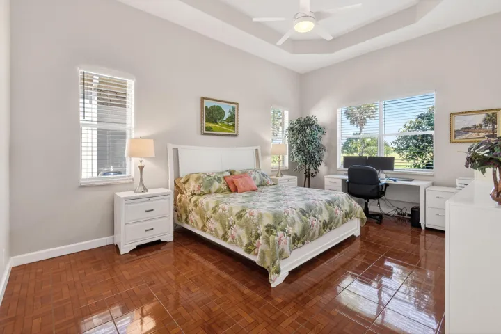 332NWStratfordLn(32)