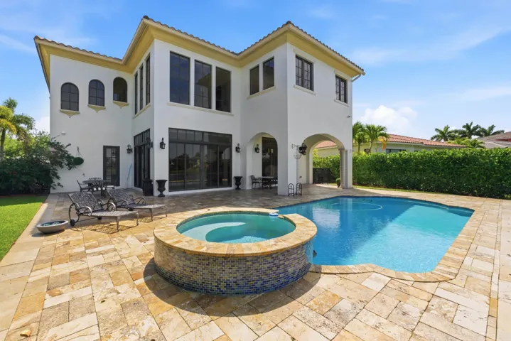 8289 Emerald Ave028