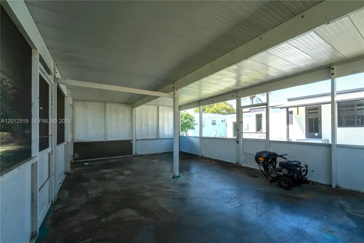 Flex Room