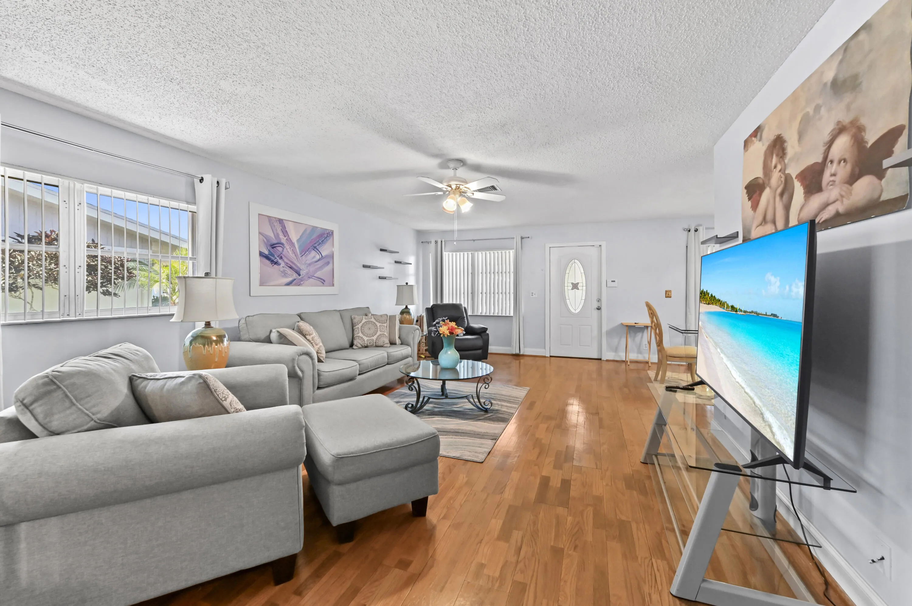 07 Living room 03