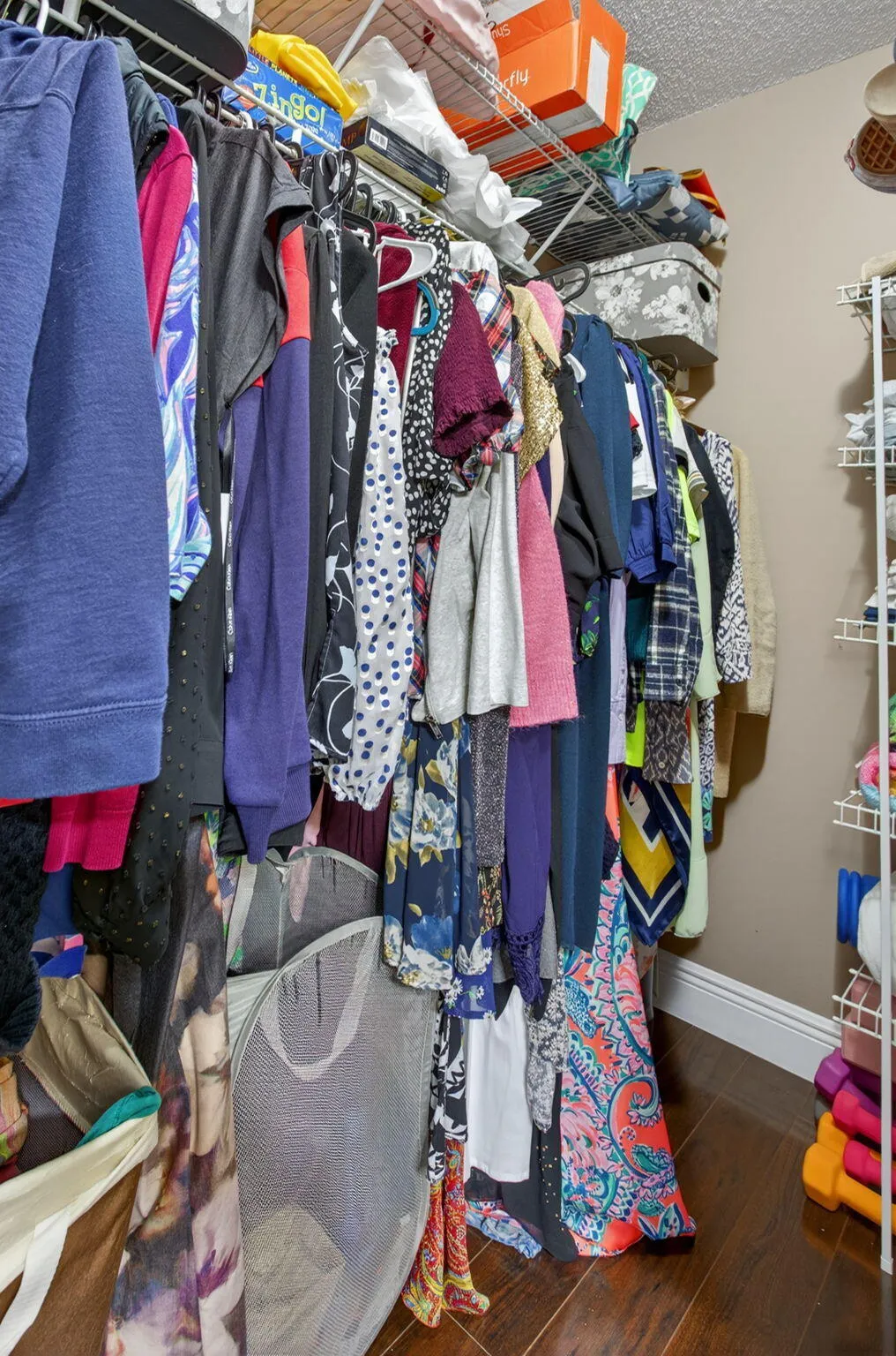 The primary has a very large walk in closet.