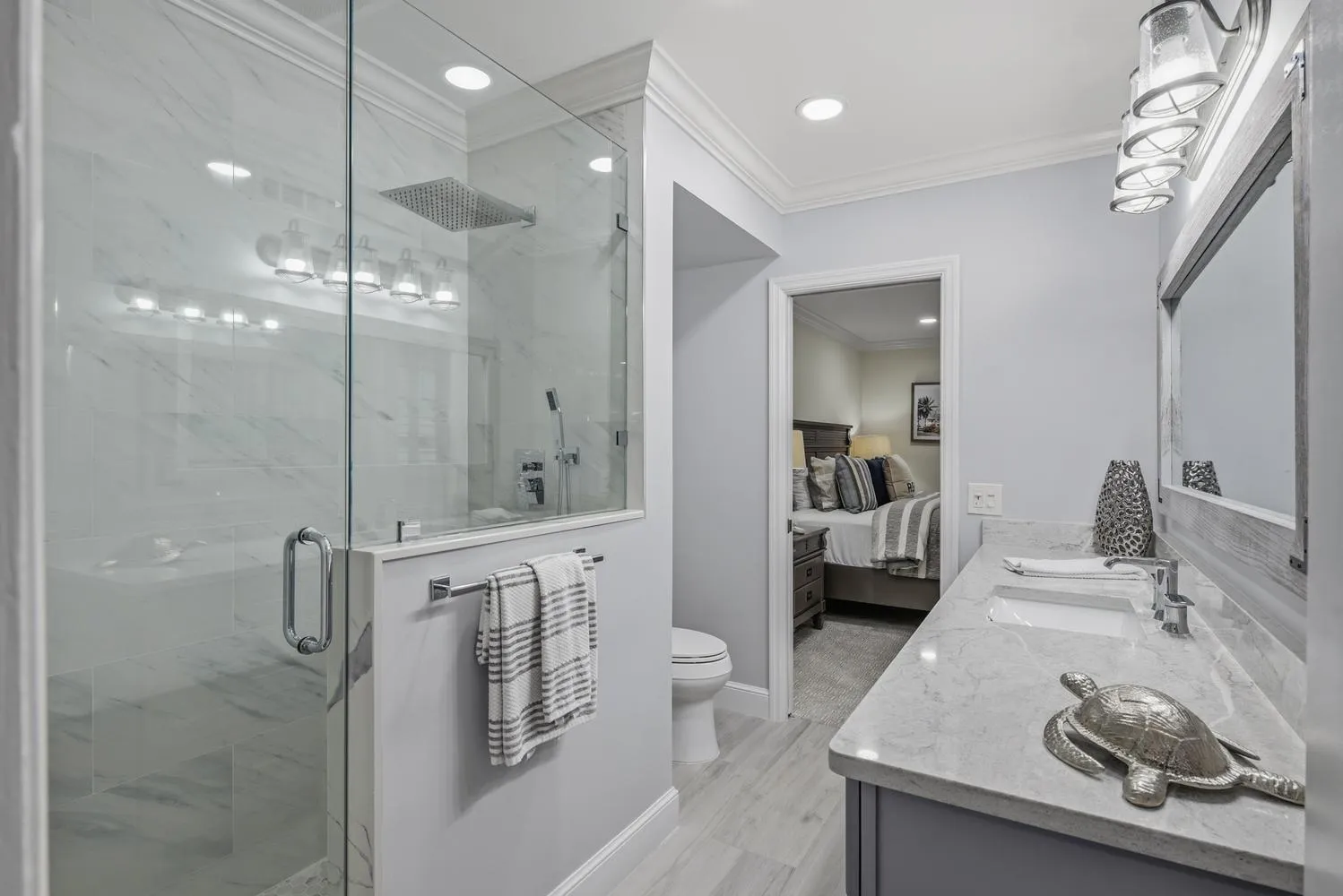 Jack and Jill second bathroom