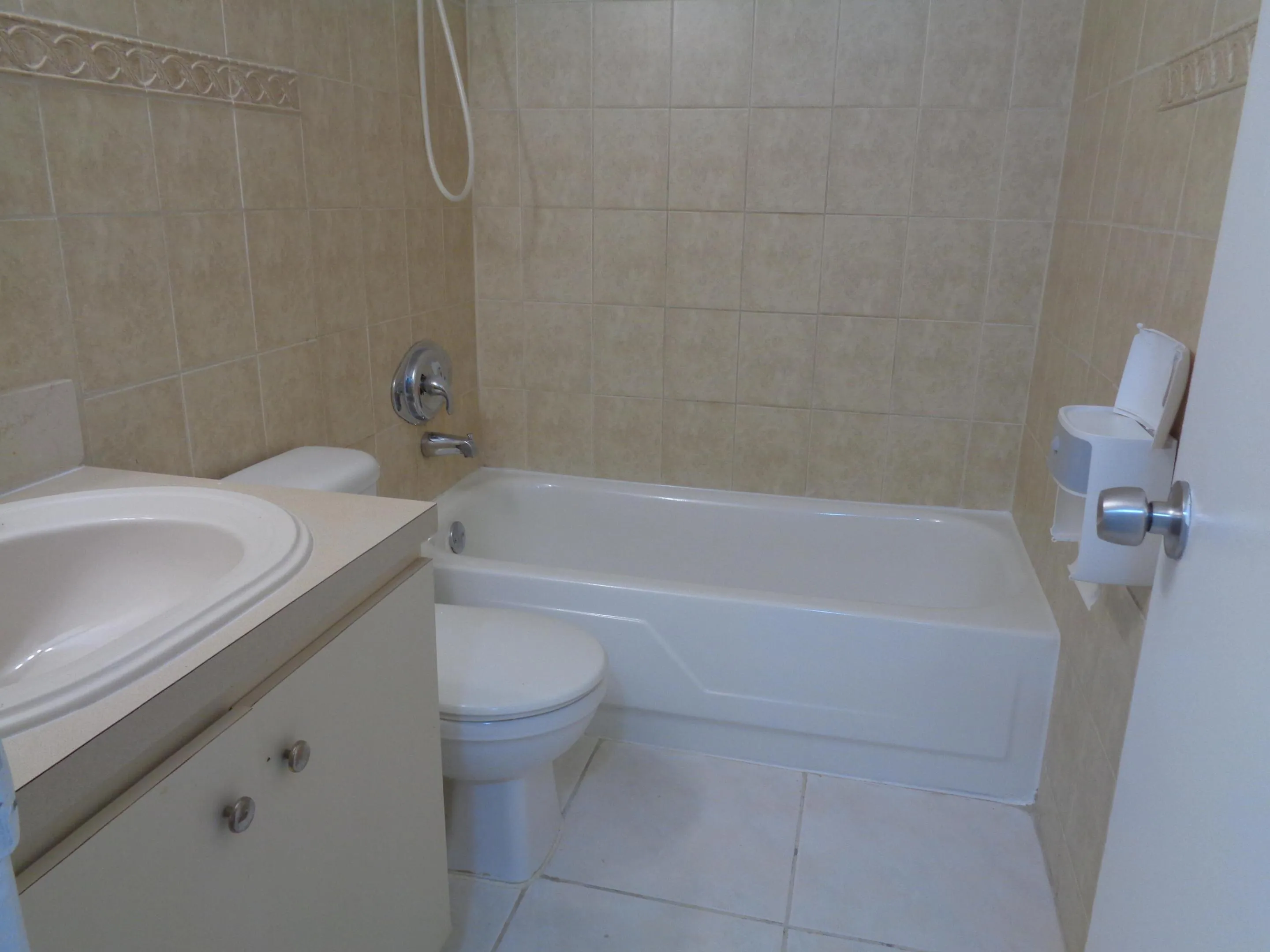 2008 Jackson E9 2nd Bath