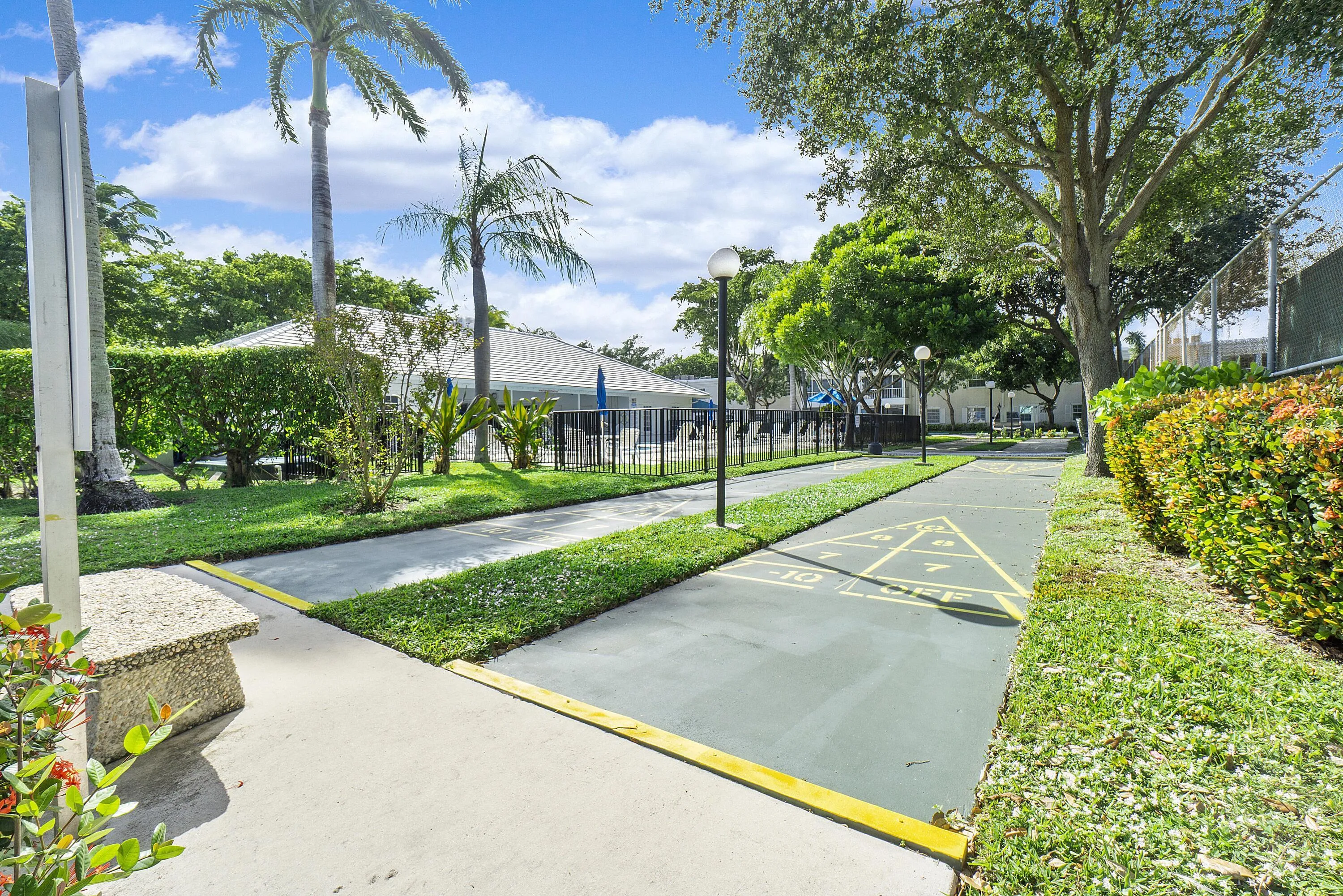 6375 Bay Club Dr Apt3_07