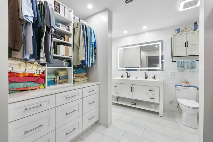 6517 Bay Club Dr unit 4_040