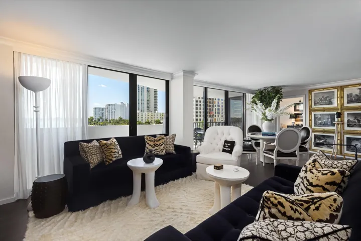 22 - Family Room copy