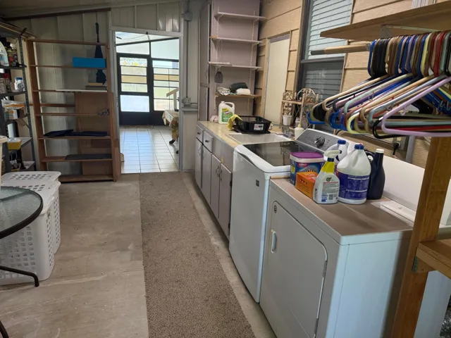 LAUNDRY/STORAGE ROOM