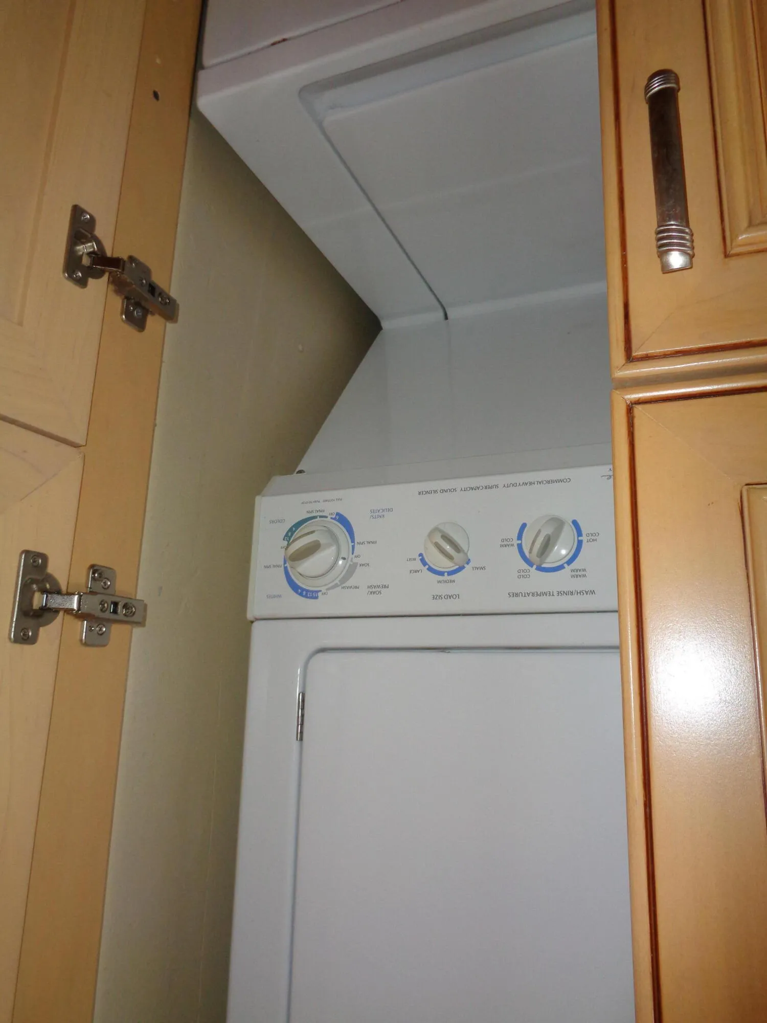 6328 Longboat Laundry