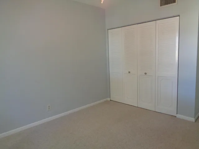 6328 Longboat Bedroom 2 Closet